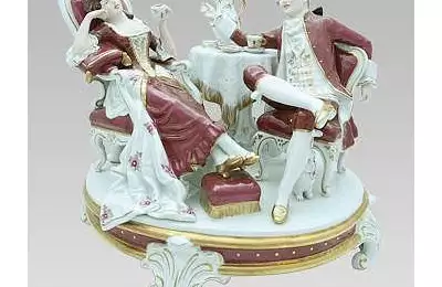 Tradiční porcelánová figura Svačina II