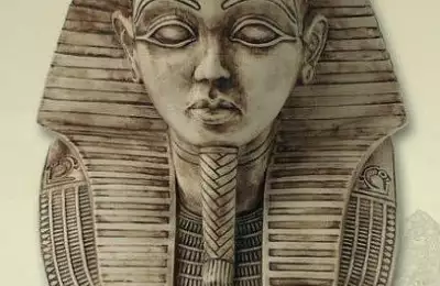 Unikátní ozdobný porcelán o délce 17 cm Tutanchamon