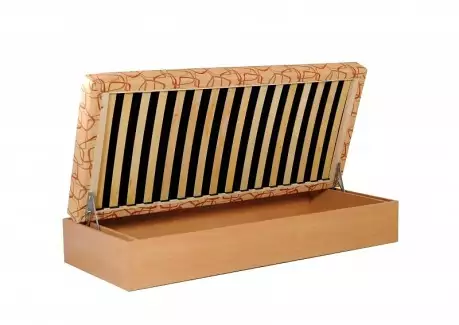 Klasické lůžko válenda s laminovým úložným prostorem