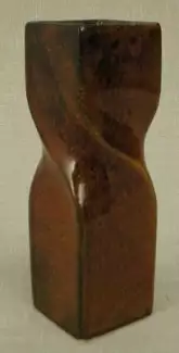 Velká kroucená Váza o výšce 16 cm