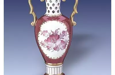 Dekorativní porcelánová figura o výšce 47 cm Váza VII