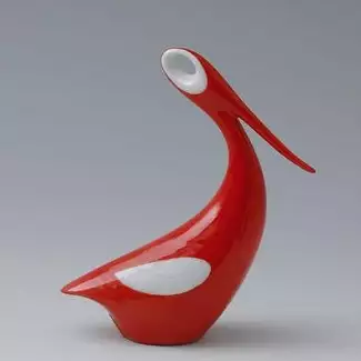 Červená porcelánová figura o výšce 15 cm Vodní pták II