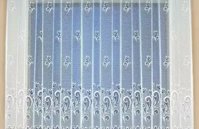 Panelová kusová záclona Gina s žakárovým vzorem 