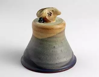 Originální zdobený zvonek II v různých barvách