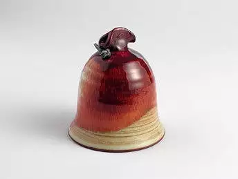 Originální malý zdobený zvonek III v různých barvách