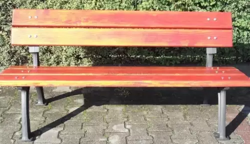 Moderní parková litinová lavička s ukotvením do země Rusalka