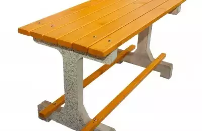 Betonový stůl s dlouhou životností Petr