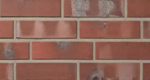 Děrovaná cihla o hmotnosti 2,8 kg NF Newcastle