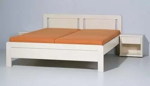 Elegantní dvoulůžková masivní postel Dita z dubu s oblými rohy