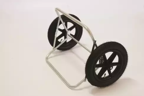 Jednoduchý vozík pro přepravu kajaků, kanoí, menších lodí