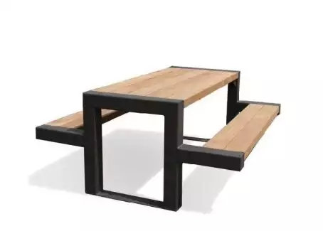 Designová ocelová pivní souprava se smrkovými masivními latěmi Franko