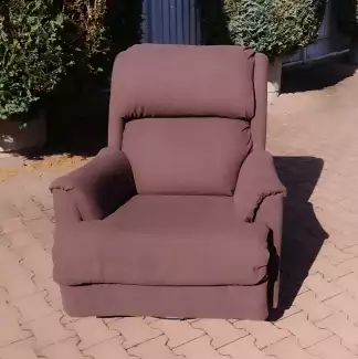 Kvalitní polohovací a pohupovací křeslo Radim II SKLADEM