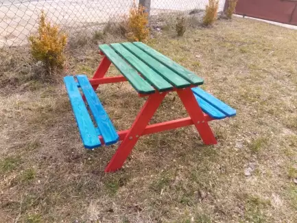 Dětské dřevěné zahradní sezení