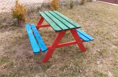 Dětské dřevěné zahradní sezení