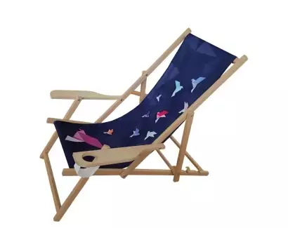 Dřevěné reklamní lehátko Lehátko s držákem na nápoj na područce