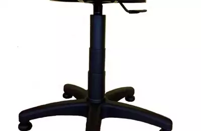 Jednoduchá pracovní židle Minotaur skladem!