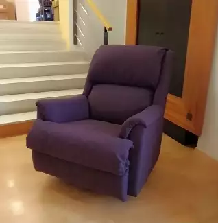 Kvalitní polohovací a pohupovací křeslo Radim