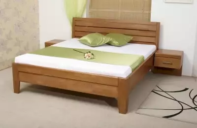 Masivní buková nebo dubová postel v rozměrech 90 x 200 cm až 200 x 200 cm Cynthia