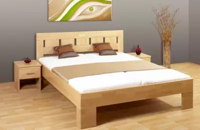 Masivní buková postel s okénkovým čelem v rozměrech 90 x 200 cm až 200 x 200 cm Leila