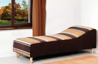 OTOMAN - retro relaxační lenoška na podstavcích, různé typy matrací