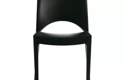 Odolná a stohovatelná jídelní židle Petra