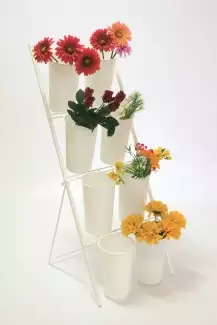 Kovový květinový stojan PEJA dvouřadý + 8x vázy